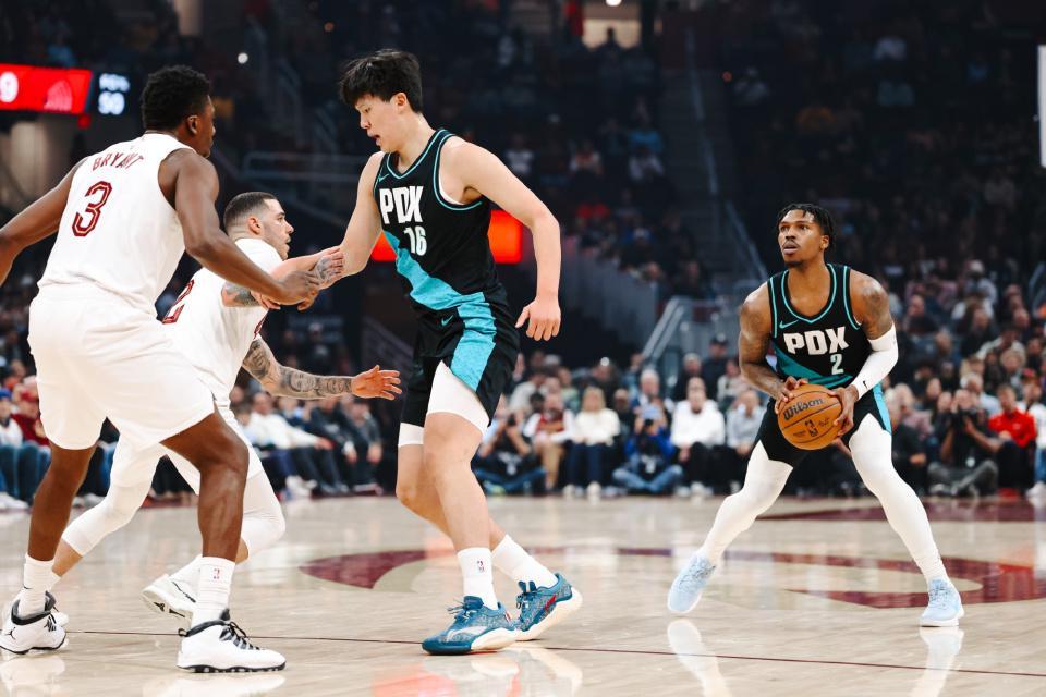 朱芳雨当年打错人了？杨瀚森近期打最好一场，仍被临时主帅踢出队