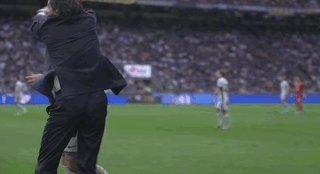 1744500420104084791.gif 开云-【意甲】阿瑙+劳塔罗破门,国际米兰3比1卡利亚里