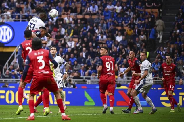 1744499245987054138.jpg 开云-【意甲】阿瑙+劳塔罗破门,国际米兰3比1卡利亚里