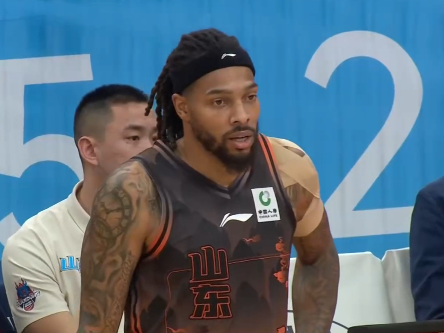 开云官网-8连胜！山东男篮一波流击溃宁波，珀塞尔下起三分雨，鲍威尔回暖