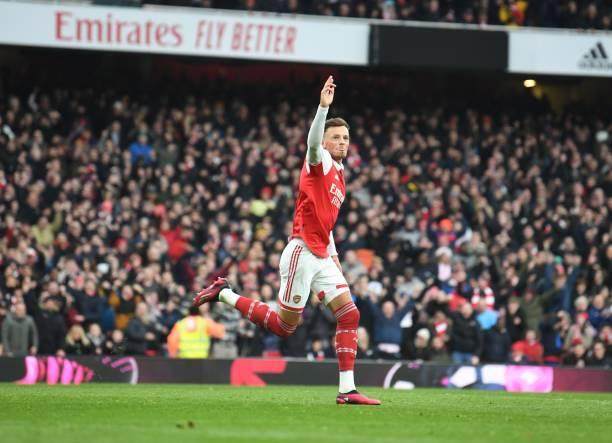 1677980444694042114.jpg 开云娱乐-让2追3!塔帅换人扭转战局,枪手一战打出冠军气质