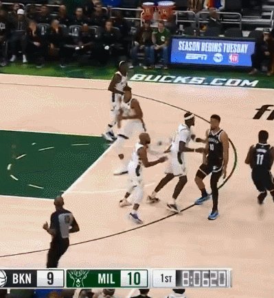 1665637793978017921.gif 开云在线-进攻做轴单防字母!西蒙斯开启理想模式激活篮网