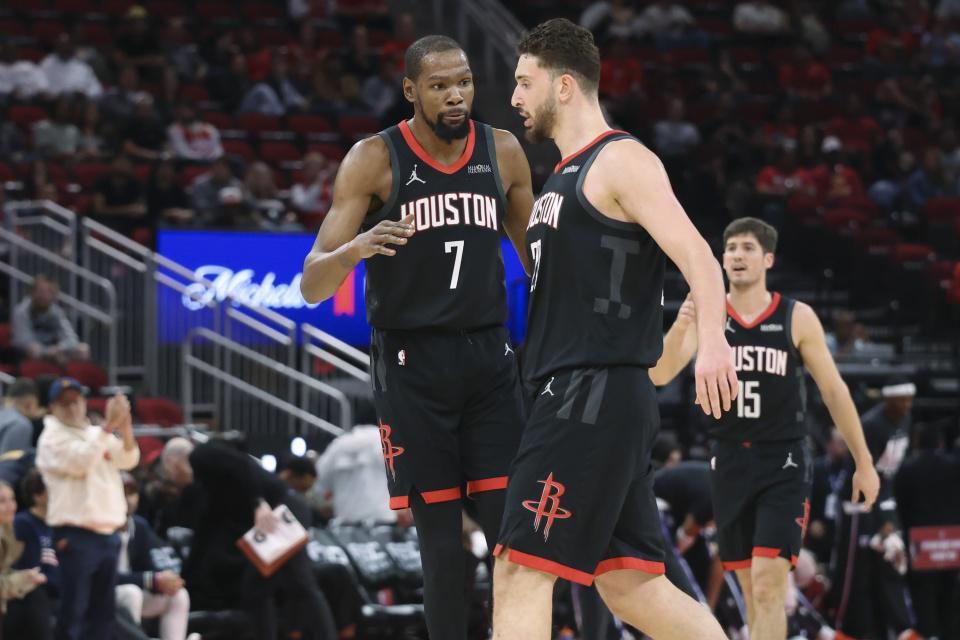 开云-NBA实力榜单更新！黄蜂飙升第10火箭跌至第9 马刺力压雷霆排第一