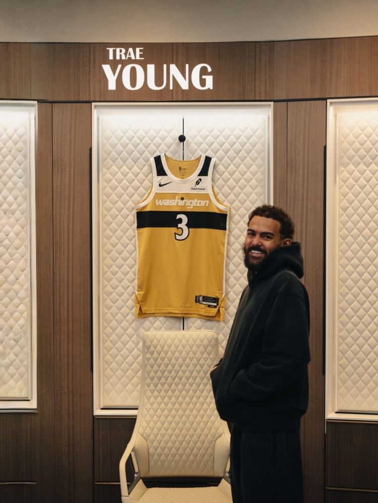 特雷·杨社媒自宣更换球衣号码!从11号换为3号!