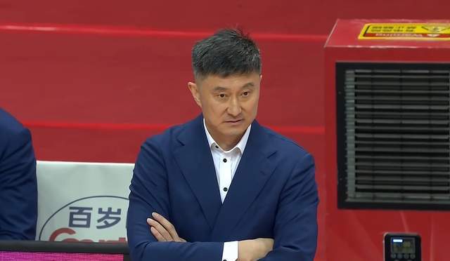 开云娱乐-CCTV16直播！今晚7点半，CBA季后赛打响，广东德比，徐昕挑战杜锋